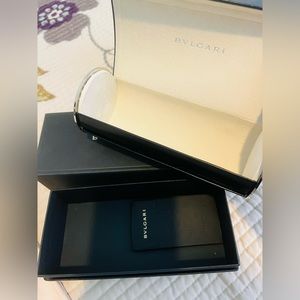 Bulgari sunglasses 🕶️ case & box only